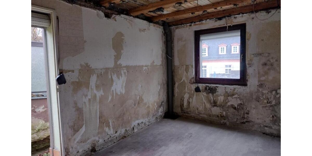 Einfamilienhaus Weilburg - 125.000&euro; | Angebot:26033904