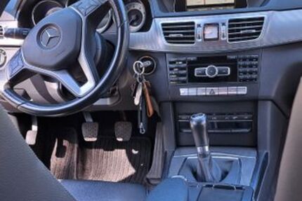 Mercedes-Benz E 200 117.500 km 15.900 &euro; Gladenbach 35075