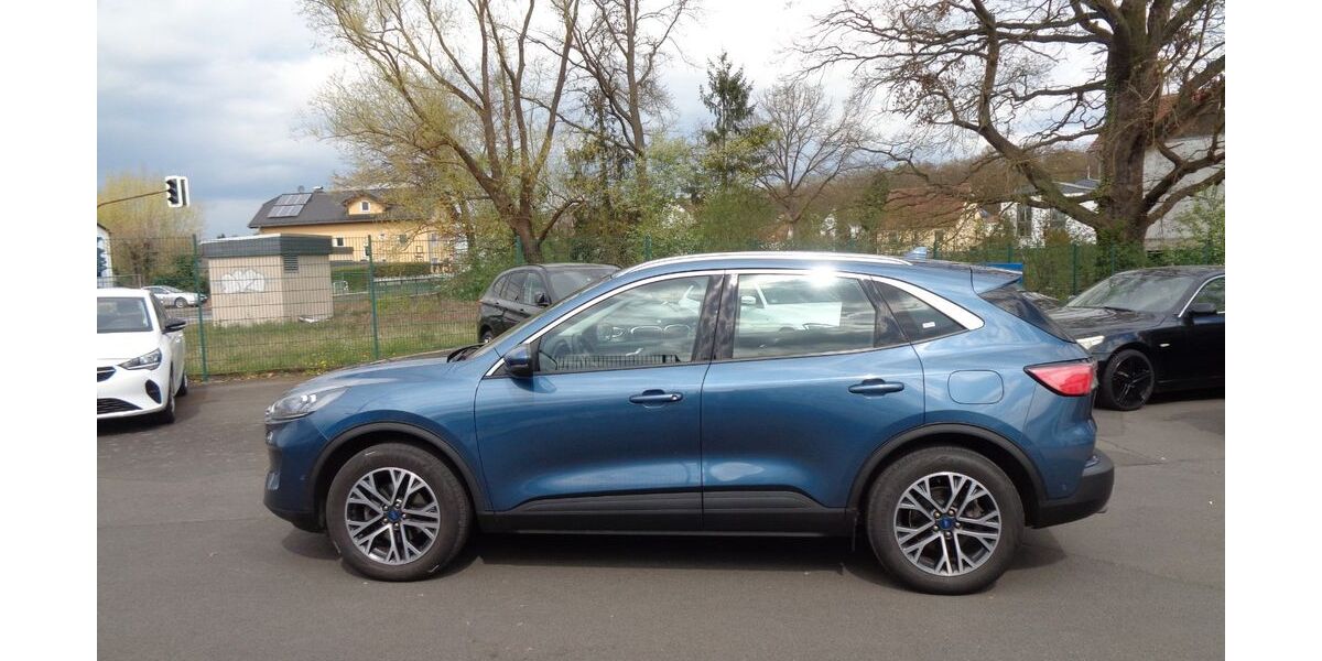 Ford Kuga 98.800 km 18.590 &euro; Linden/Giessen 35440