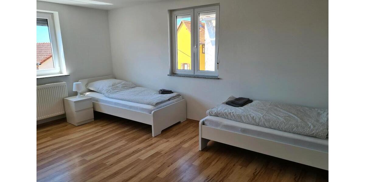 Einfamilienhaus Wölfersheim - 8 Zimmer, 150 m&sup2;, 6.600&euro; | Angebot:25353961