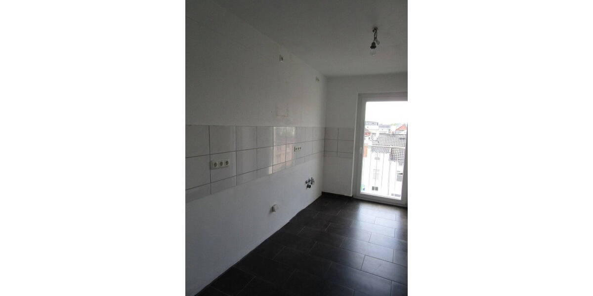 Etagenwohnung Gießen - 3 Zimmer, 91 m&sup2;, 1.100&euro; | Angebot:26794373