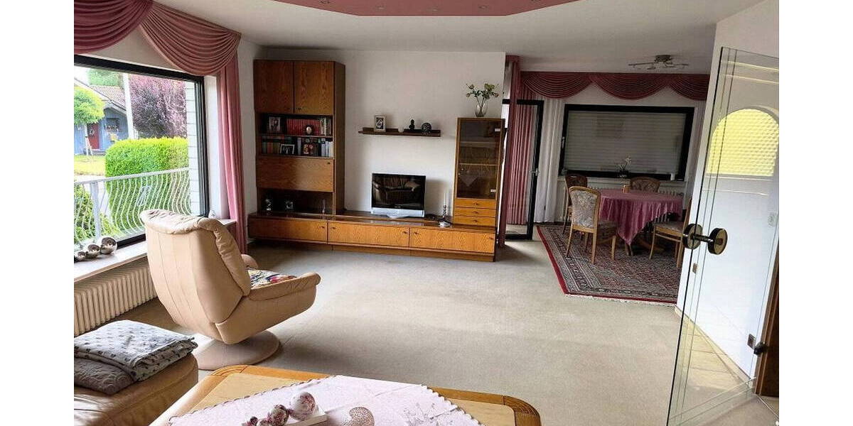 Einfamilienhaus Mengerskirchen-Dillhausen Dillhausen - 8 Zimmer, 283 m&sup2;, 512.000&euro; | Angebot:26023384