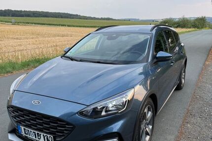 Ford Focus 44.000 km 14.999 &euro; Asslar 35614