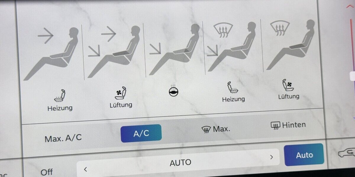 Jeep Compass Trailhawk Plug-In Hybrid 4WD LED 360CAM 27.100 km 26.660 &euro; Lich 35423