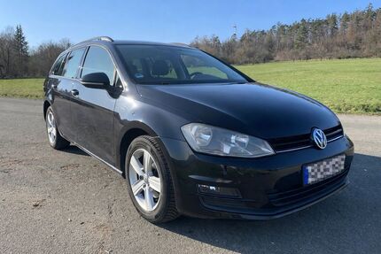 VW Golf 143.000 km 8.200 &euro; Dillenburg 35684