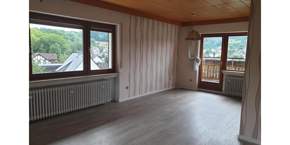 Doppelhaushälfte Dillenburg - 10 Zimmer, 227 m&sup2;, 199.900&euro; | Angebot:25678010