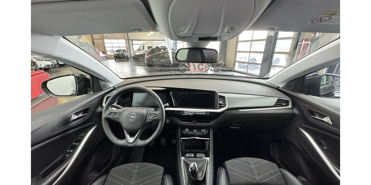 Opel Grandland Elegance 1.2 Turbo LED Winterpaket 9.700 km 19.870 &euro; Lich 35423