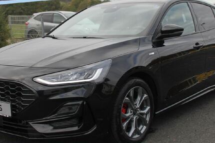 Ford Focus 26.200 km 22.190 &euro; Mittenaar 35756