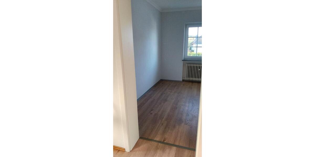 Etagenwohnung Weilrod - 4 Zimmer, 100 m&sup2;, 300.000&euro; | Angebot:26162807