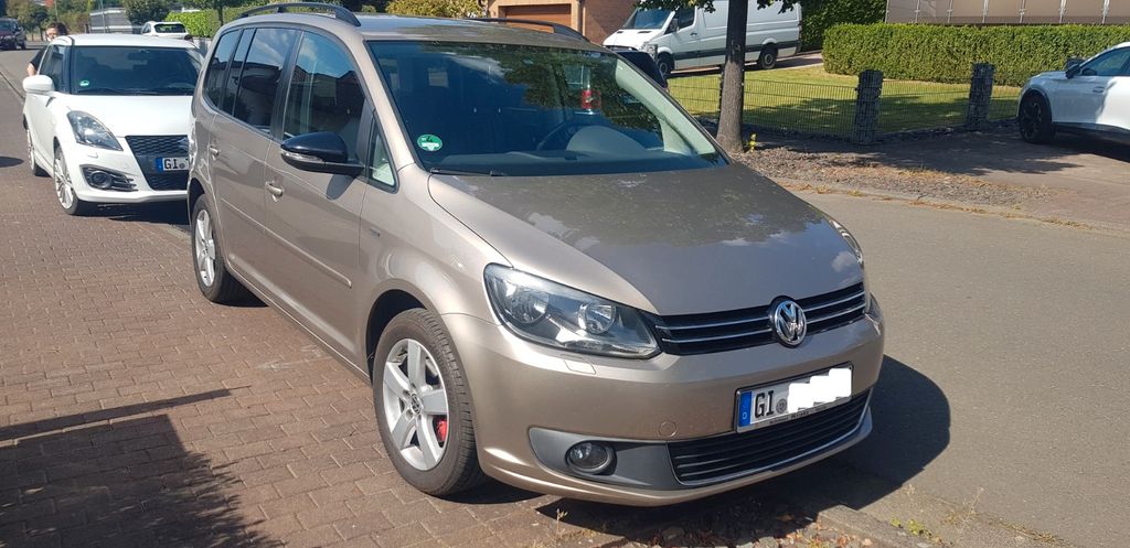 VW Touran 159.850 km 8.799 &euro; Rabenau 35466