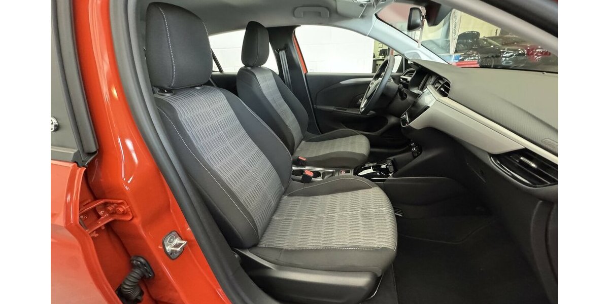 Opel Corsa e Edition 1.Hand 50 kWh Carplay Tempomat 13.400 km 14.620 &euro; Lich 35423