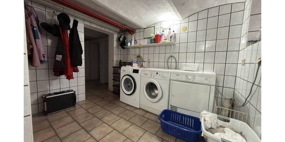 Mehrfamilienhaus, Wohnhaus Butzbach - 8 Zimmer, 190 m&sup2;, 479.000&euro; | Angebot:26318848