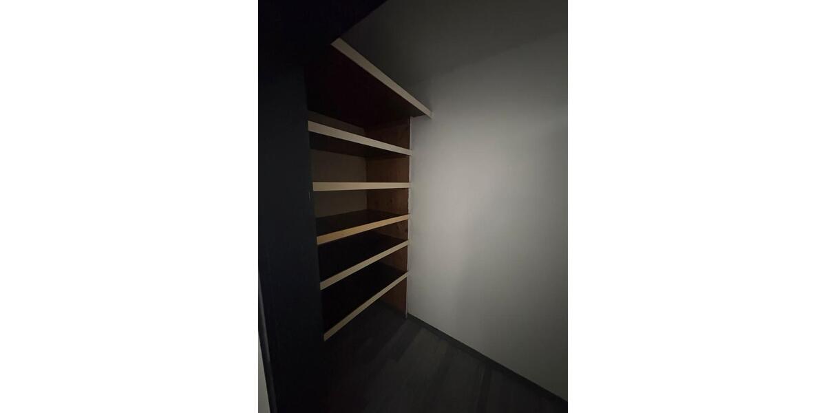 Etagenwohnung Ehringshausen - 2 Zimmer, 70 m&sup2;, 860&euro; | Angebot:25934571