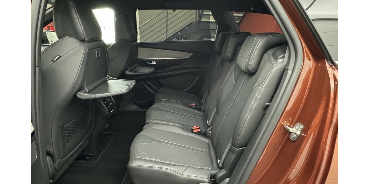 Peugeot 5008 130 EAT8 Allure 1.Hand AHK 13.300 km 25.920 &euro; Lich 35423