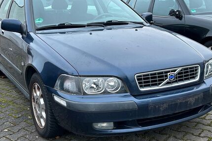 Volvo V40 200.000 km 999 &euro; Münzenberg Gambach 35516