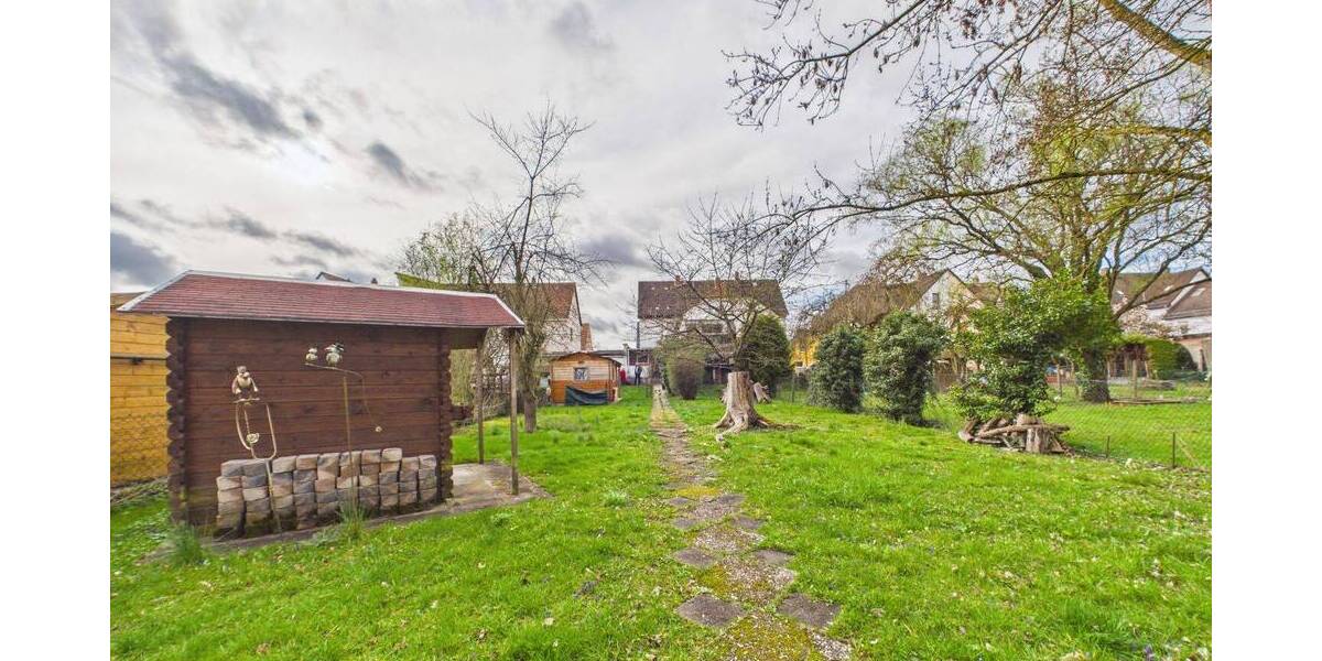 Doppelhaushälfte Gießen Kleinlinden - 7 Zimmer, 181 m&sup2;, 350.000&euro; | Angebot:26119405