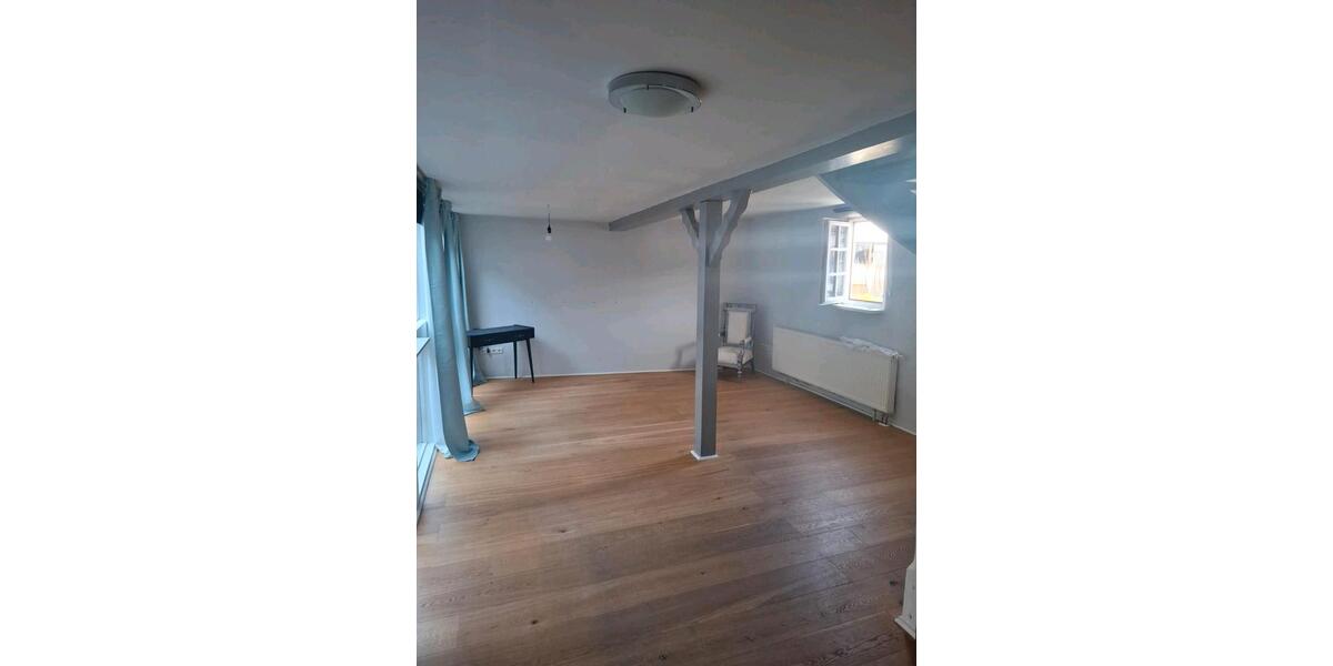Einfamilienhaus Runkel - 7 Zimmer, 210 m&sup2;, 289.000&euro; | Angebot:26398152