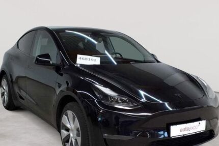 Tesla Model Y 138.854 km 29.989 &euro; Fernwald-Steinbach 35463