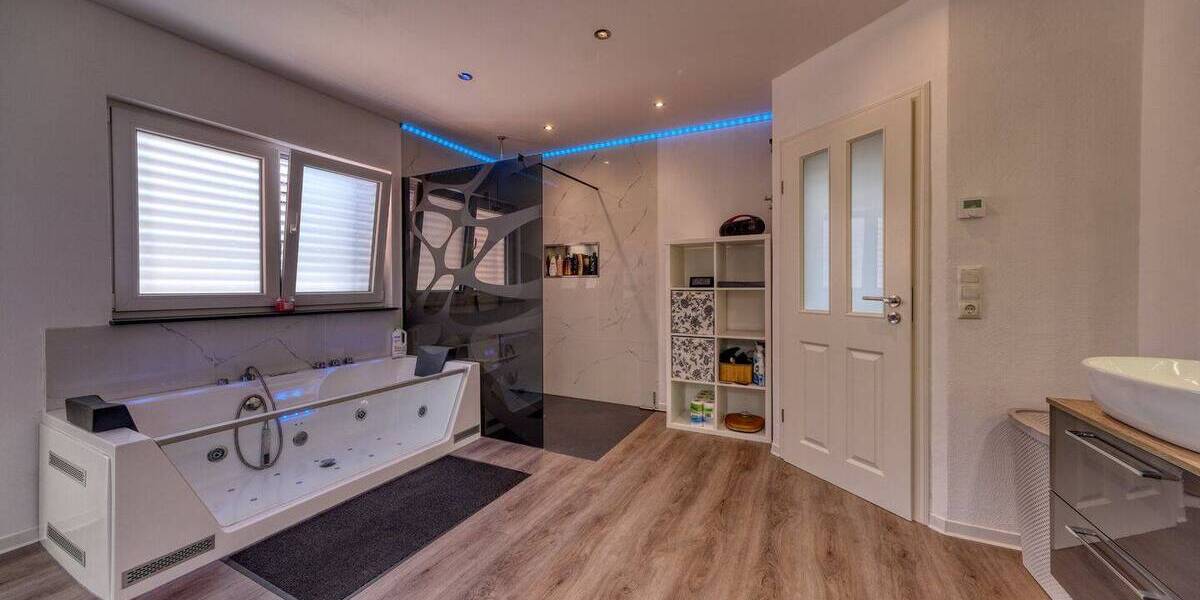 Einfamilienhaus Lahnau / Waldgirmes Waldgirmes - 5 Zimmer, 215 m&sup2;, 659.000&euro; | Angebot:26205459