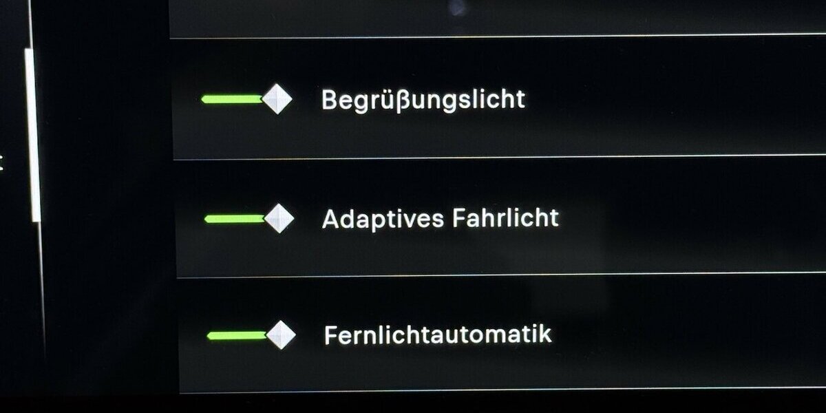 DS Automobiles DS7 Blue HDI 130 Étoile Nachtsicht Panodach 34.700 km 29.870 &euro; Lich 35423