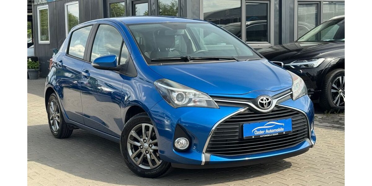 Toyota Yaris 62.377 km 10.990 &euro; Lollar 35457
