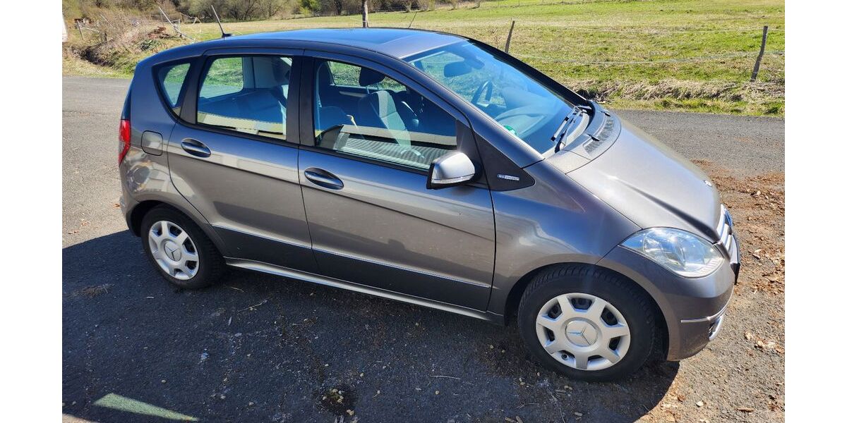 Mercedes-Benz A 160 123.441 km 4.800 &euro; Breitscheid 35767