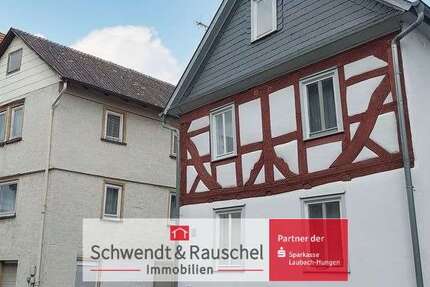 Haus Hungen - 10 Zimmer, 270 m&sup2;, 175.000&euro; | Angebot:27085237