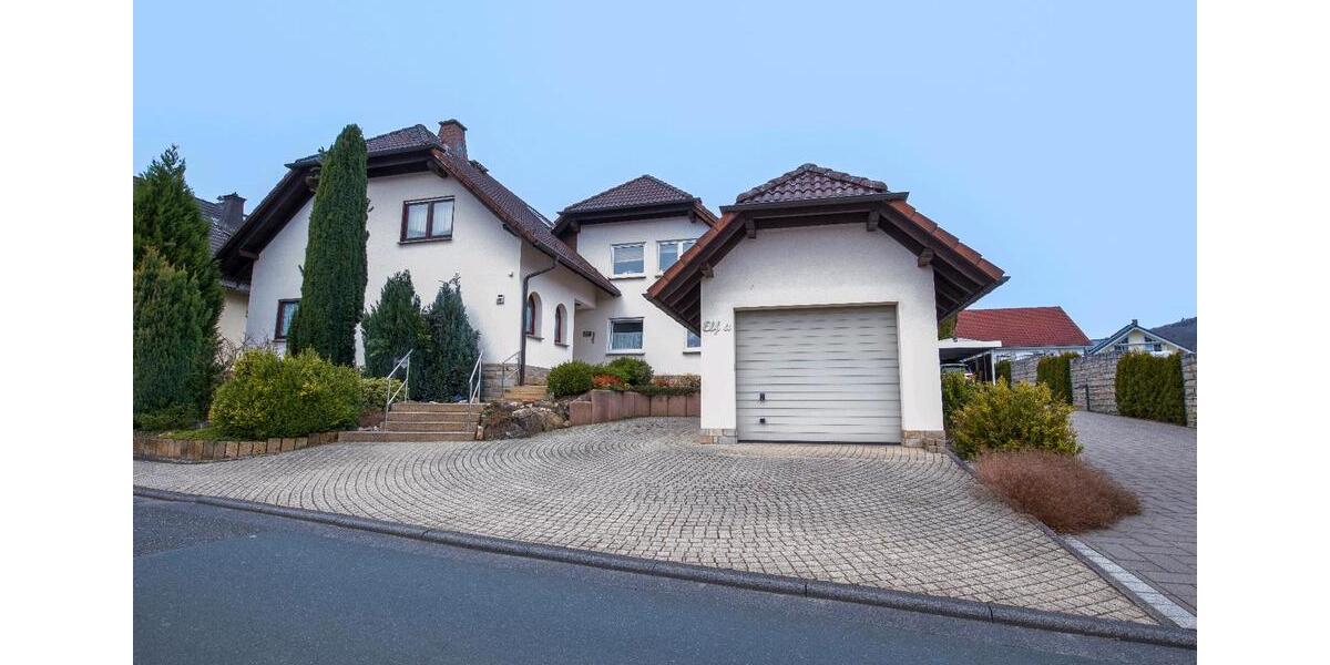 Doppelhaushälfte Dillenburg Frohnhausen - 6 Zimmer, 165 m&sup2;, 1.500&euro; | Angebot:25649126