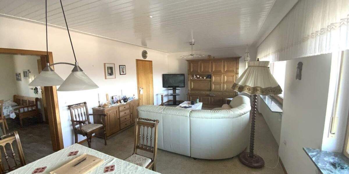 Einfamilienhaus Waldsolms Kraftsolms - 5 Zimmer, 190 m&sup2;, 229.000&euro; | Angebot:25835053