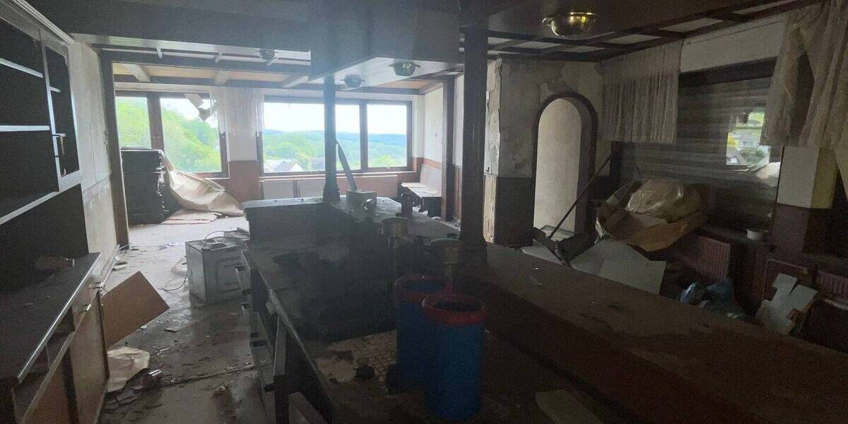 Mehrfamilienhaus, Wohnhaus Waldbrunn (Westerwald) / Fussingen Fussingen - 1 Zimmer, 250 m&sup2;, 85.000&euro; | Angebot:26155212