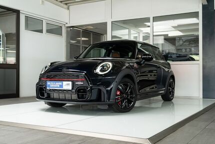 Mini John Cooper Works 25.557 km 29.390 &euro; Sinn 35764