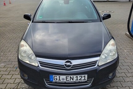 Opel Astra 127.000 km 3.500 &euro; Langgöns 35428