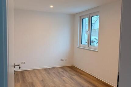 Wohnung Fronhausen - 3 Zimmer, 65 m&sup2;, 1.100&euro; | Angebot:25401883