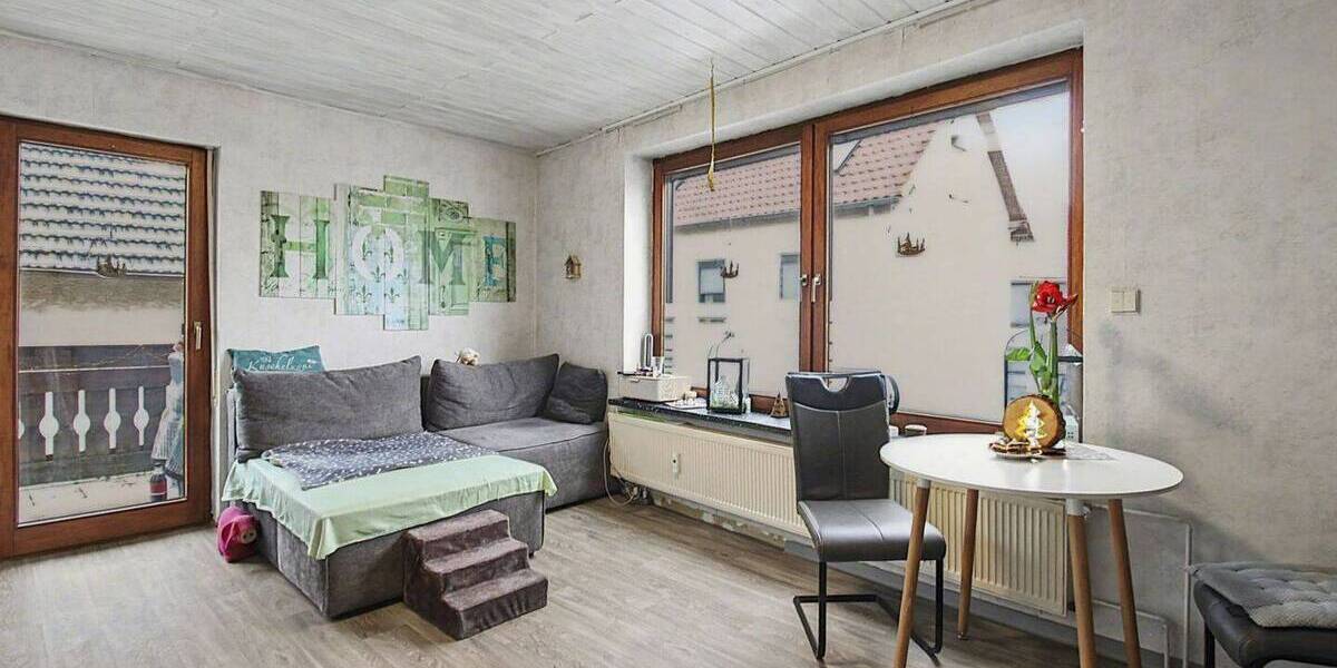 Mehrfamilienhaus, Wohnhaus Lich Bettenhausen - 6 Zimmer, 151 m&sup2;, 195.000&euro; | Angebot:26029083