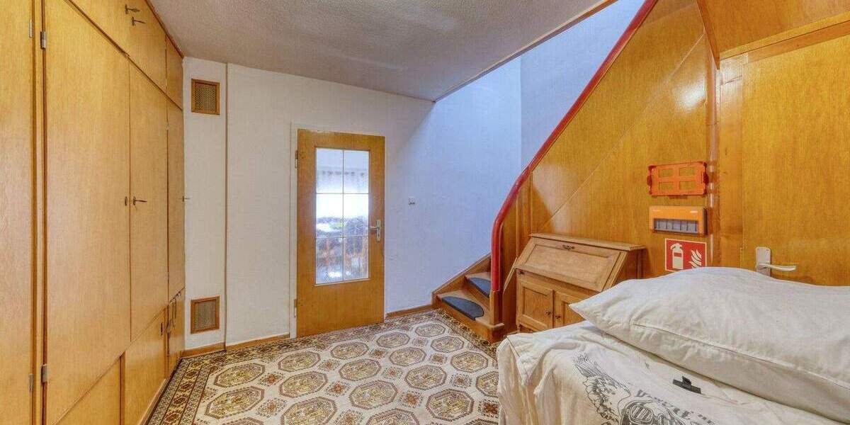 Mehrfamilienhaus, Wohnhaus Aßlar - 8 Zimmer, 186 m&sup2;, 199.000&euro; | Angebot:25697034