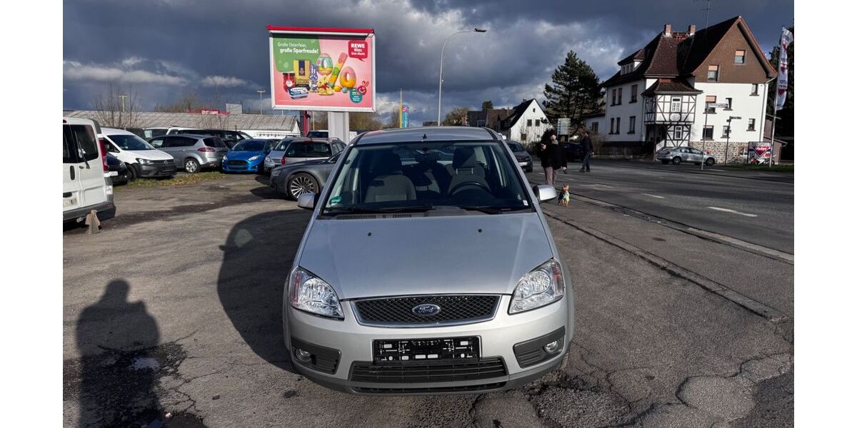 Ford Focus 214.000 km 2.900 &euro; Hungen 35410