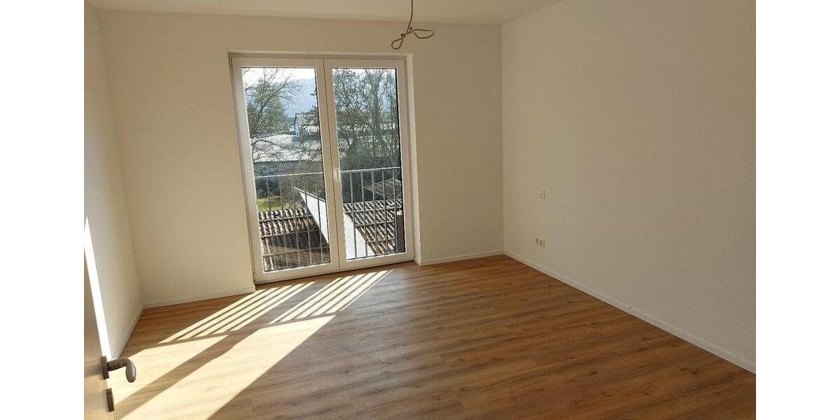 Erdgeschoßwohnung Leun - 2 Zimmer, 77 m&sup2;, 980&euro; | Angebot:25792451