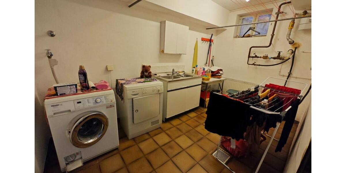 Einfamilienhaus Bad Nauheim - 10 Zimmer, 225 m&sup2;, 1.250.000&euro; | Angebot:21166315