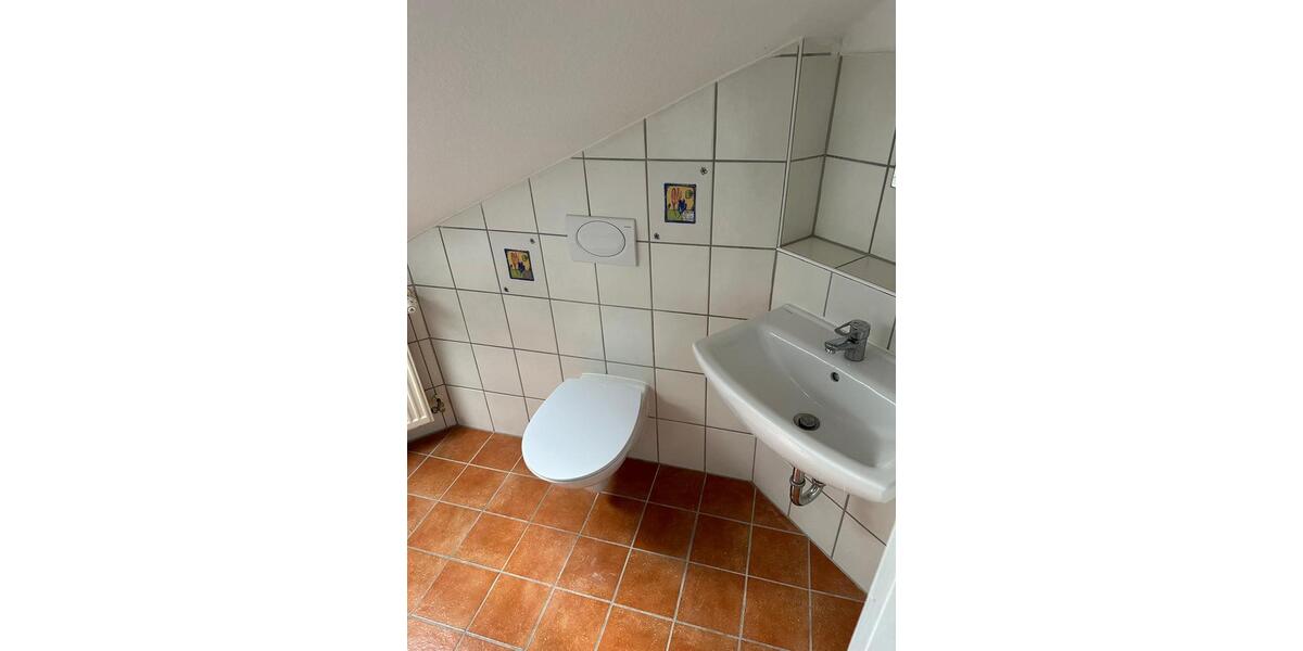 Dachgeschoßwohnung Gießen Allendorf - 3.5 Zimmer, 78 m&sup2;, 800&euro; | Angebot:25994576