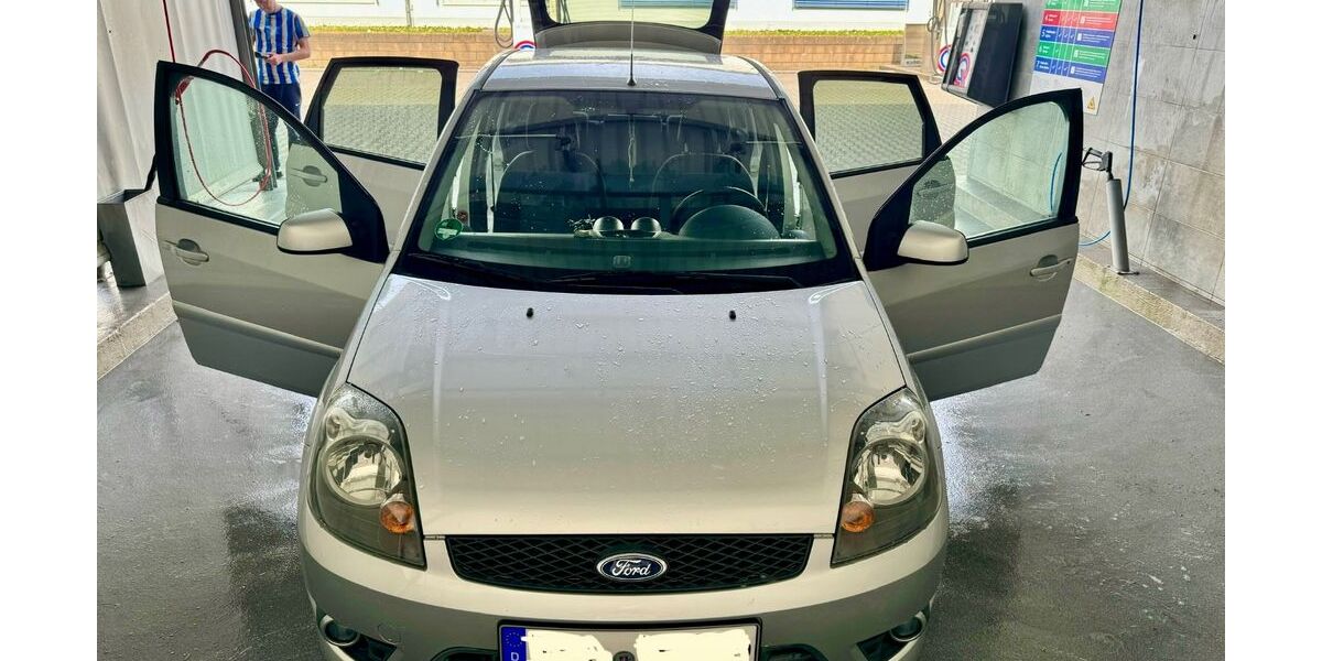 Ford Fiesta 140.000 km 2.899 &euro; Weilburg 35781