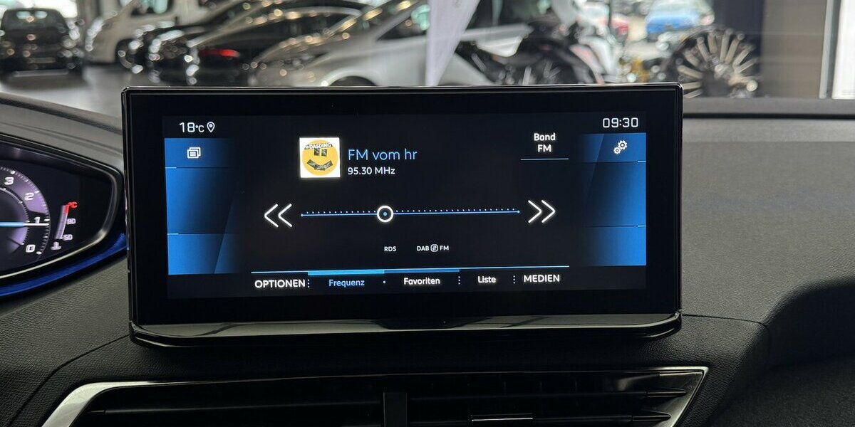 Peugeot 5008 Puretech 130 Allure CarPlay Cam 17.210 km 21.470 &euro; Lich 35423