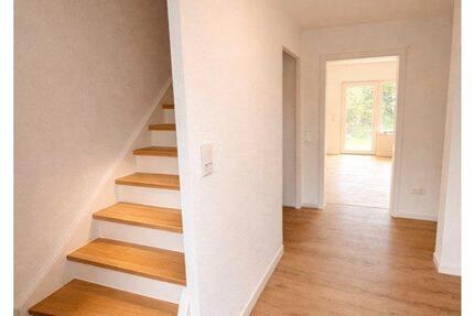 Haus Braunfels - 4 Zimmer, 105 m&sup2;, 265.000&euro; | Angebot:26021579