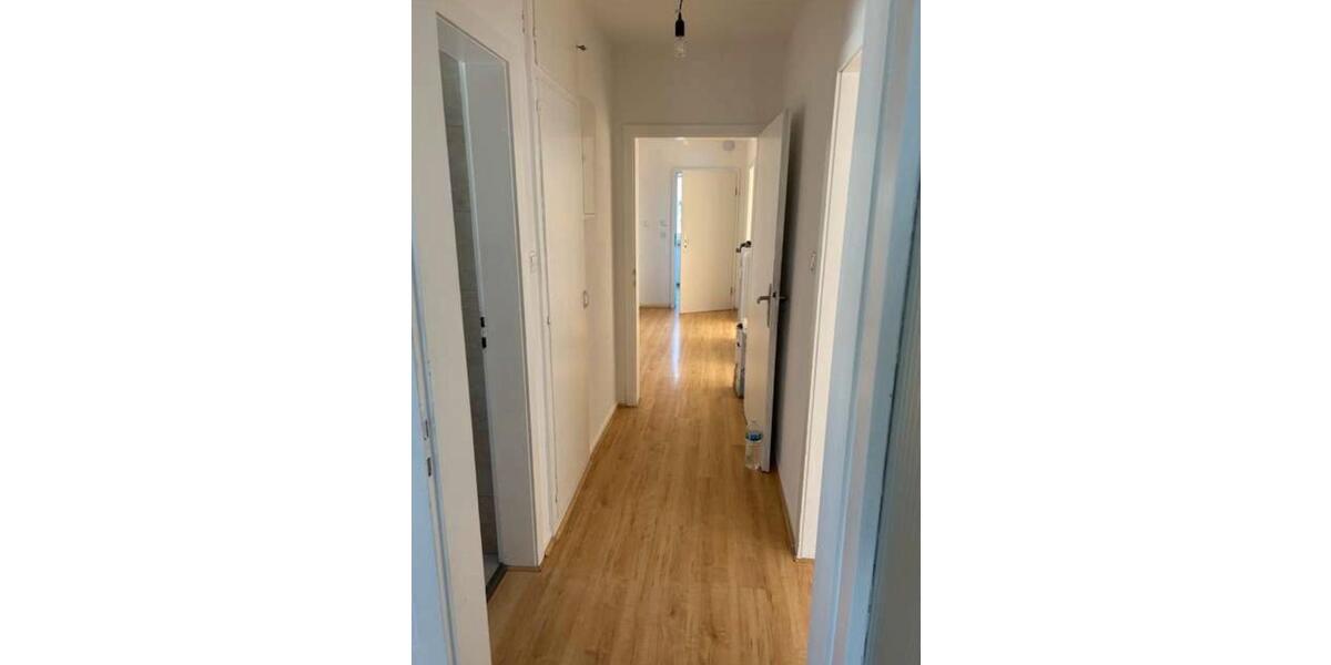 Etagenwohnung Butzbach - 4 Zimmer, 86 m&sup2;, 1.000&euro; | Angebot:25929752