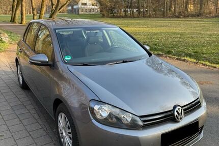 VW Golf 97.000 km 5.700 &euro; Solms 35606