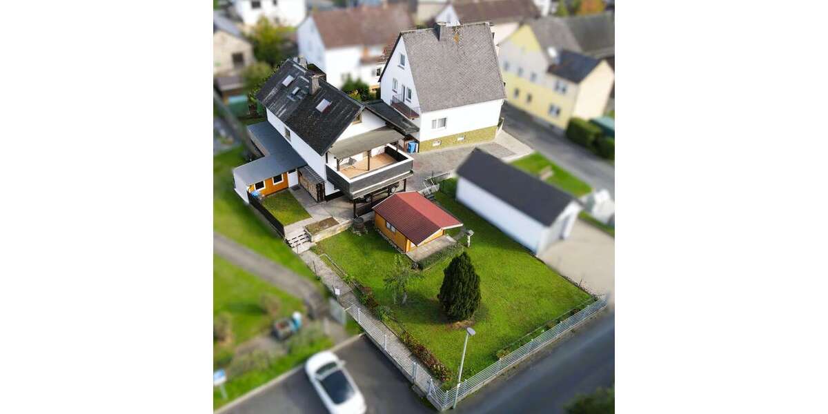 Einfamilienhaus Weilburg - 13 Zimmer, 260 m&sup2;, 289.000&euro; | Angebot:23179684