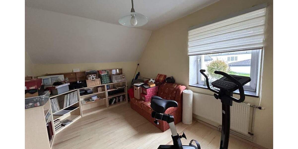 Einfamilienhaus Waldbrunn (Westerwald) / Hintermeilingen Hintermeilingen - 5 Zimmer, 136 m&sup2;, 275.000&euro; | Angebot:25820830