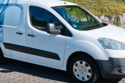 Peugeot Partner 278.000 km 3.000 &euro; Wetzlar 35576