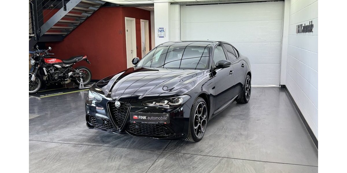 Alfa Romeo Giulia 2.0 Competizione Q4 Turbo CarPlay Kamera 9.970 km 38.920 &euro; Lich 35423