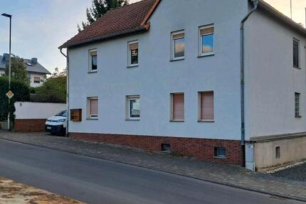 Haus Butzbach - 6 Zimmer, 233 m&sup2;, 419.000&euro; | Angebot:26502394