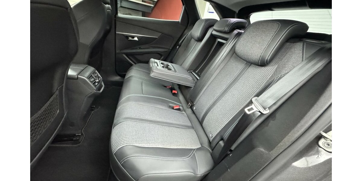 Peugeot 3008 1.6 225 Allure 1.Hand Pack Plug-In Hybrid 51.950 km 21.490 &euro; Lich 35423